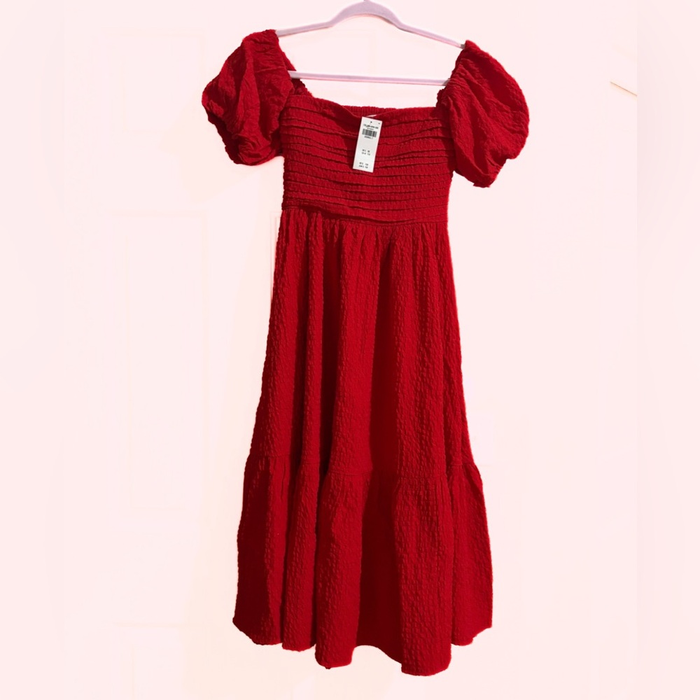 The A&F Emerson Puff Sleeve
Midi Dress NWT